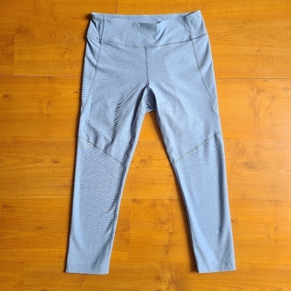Outdoor Voices Superform Zoom 7/8 Crop Leggings - Picture 2 of 11